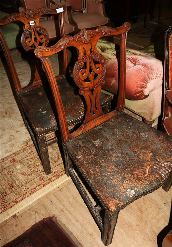 2 Chippendale design mahogany dining chair